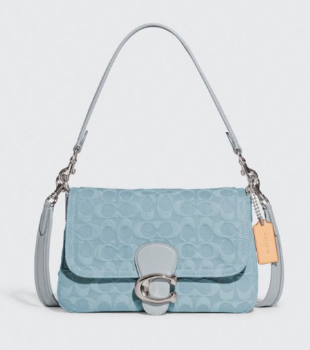 Coach in Italia: Come il Brand si Sta Rinnovando nel Mercato del Lusso